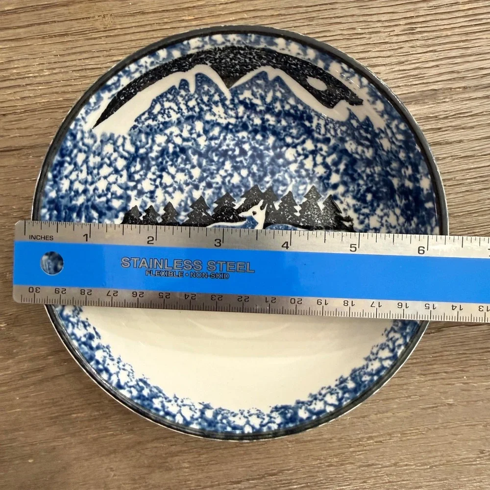 Folk Craft Wolf by Tienshan Blue White Spongeware ~6.25 Inch Bowl Rustic‎